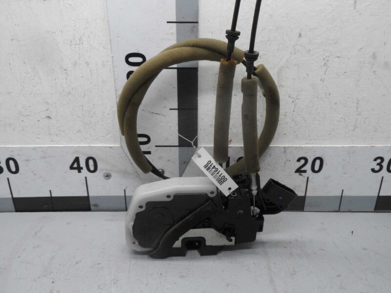 Изображение товара 116410 - 000116410 zamok dveri zadnej levoj Toyota Hiace