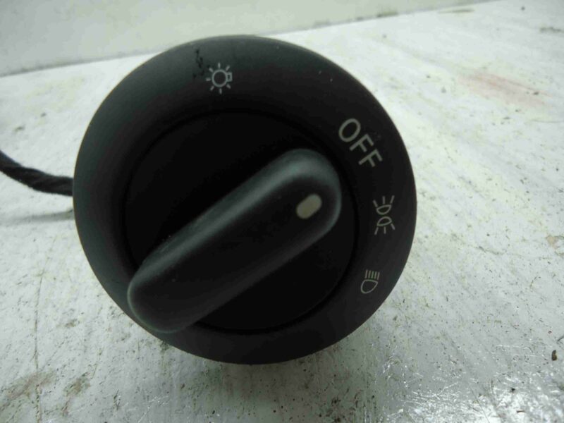 Изображение товара 11655 - 00011655 pereklyuchatel sveta