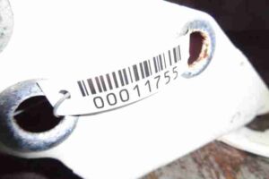 Изображение товара 11755 - 00011755 petlya kapota pravaya Toyota Corolla Matrix 2