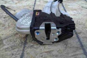 Изображение товара 11757 - 00011757 zamok dveri Pontiac TransSport