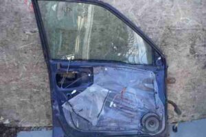 Изображение товара 12219 - 00012219 dver perednyaya levaya Renault Twingo 2