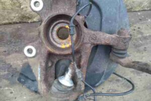 Изображение товара 12761 - 00012761 kulak povorotnyj levyj Ford Escort 3