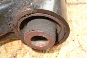 Изображение товара 13102 - 00013102 rychag perednij pravyj nizhnij 3