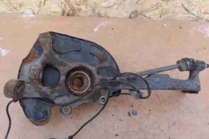 Изображение товара 14129 - 00014129 kulak povorotnyj pravyj Ford Scorpio