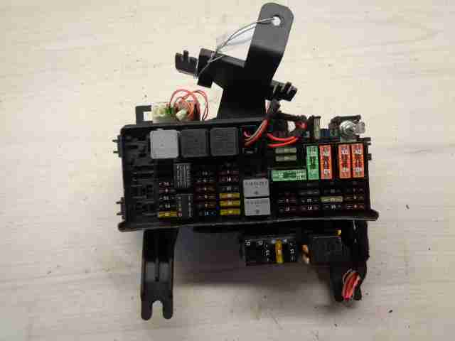 Изображение товара 14220 - 00014220 blok predokhranitelej zadnij Ford Transit Connect