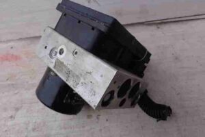 Изображение товара 14338 - 00014338 blok ABS Toyota Corolla Matrix 2