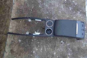 Изображение товара 14712 - 00014712 podlokotnik Toyota Carina E 2