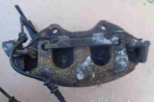 Изображение товара 15008 - 00015008 support perednij pravyj Ford Escort 1