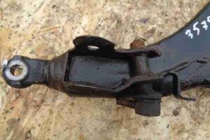 Изображение товара 15221 - 00015221 rychag perednij pravyj nizhnij Chevrolet Trailblazer 2