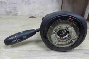 Изображение товара 15680 - 00015680 pereklyuchatel podrulevoj (strekoza) Honda Ridgeline
