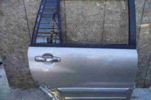 Изображение товара 15870 - 00015870 dver zadnyaya pravaya Porsche Macan