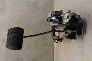 Изображение товара 15999 - 00015999 pedal tormoza Ford Scorpio