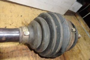 Изображение товара 16062 - 00016062 poluos perednyaya levaya Toyota Corolla 2