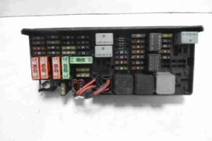 Изображение товара 16287 - 00016287 blok predokhranitelej zadnij Ford Escort