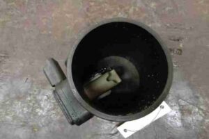 Изображение товара 16472 - 00016472 raskhodomer vozdukha (dmrv) Chevrolet Lumina 3