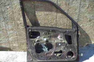 Изображение товара 17124 - 00017124 dver perednyaya levaya Porsche Macan 2