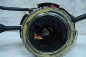 Изображение товара 17223 - 00017223 pereklyuchatel podrulevoj (strekoza) Ford Transit Connect 3