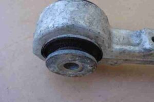 Изображение товара 17243 - 00017243 rychag perednij levyj verkhnij Ford Transit Connect 2