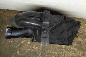 Изображение товара 17376 - 00017376 korpus vozdushnogo filtra Chevrolet Lumina 2