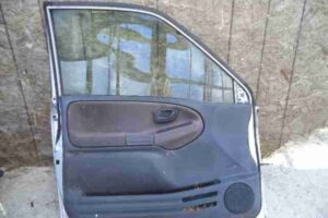 Изображение товара 17404 - 00017404 dver perednyaya levaya Renault Twingo 3