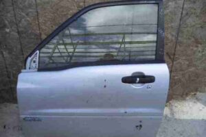 Изображение товара 17404 - 00017404 dver perednyaya levaya Renault Twingo