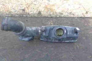 Изображение товара 17473 - 00017473 rezonator vozdushnogo filtra Peugeot 306 2