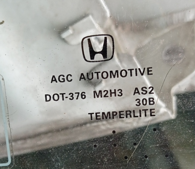 Изображение товара 17593 - 00017593 steklo dveri perednej levoj Renault Sandero