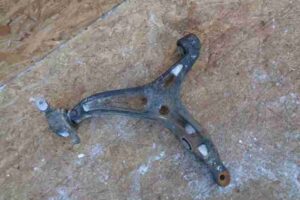 Изображение товара 17671 - 00017671 rychag perednij levyj nizhnij Ford Transit Connect