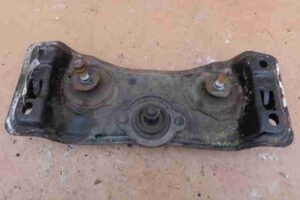 Изображение товара 17777 - 00017777 podushka krepleniya kpp Chevrolet Trailblazer 1