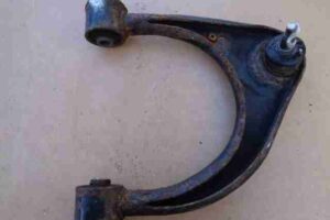Изображение товара 18083 - 00018083 rychag perednij pravyj verkhnij Renault Laguna