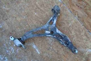 Изображение товара 18516 - 00018516 rychag perednij levyj nizhnij Ford Transit Connect