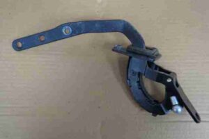Изображение товара 18710 - 00018710 petlya kryshki bagazhnika Volvo XC70 1