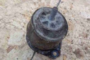 Изображение товара 18722 - 00018722 podushka krepleniya dvigatelya Toyota Corolla Matrix 1