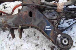 Изображение товара 18948 - 00018948 balka zadnyaya Toyota Carina E 2