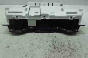 Изображение товара 19275 - 00019275 schitok priborov Chevrolet Trailblazer 3