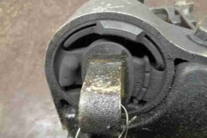 Изображение товара 19625 - 00019625 podushka krepleniya kpp Chevrolet Lumina 2