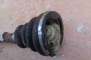 Изображение товара 19915 - 00019915 poluos perednyaya levaya Renault Sandero 2