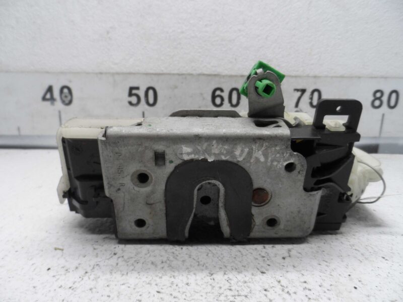 Изображение товара 20292 - 00020292 zamok dveri perednej pravoj Skoda Yeti