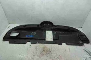 Изображение товара 20555 - 00020555 reshetka radiatora Mercedes CLA 1