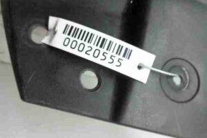 Изображение товара 20555 - 00020555 reshetka radiatora Mercedes CLA 2