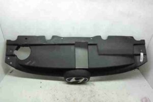 Изображение товара 20555 - 00020555 reshetka radiatora Mercedes CLA 3