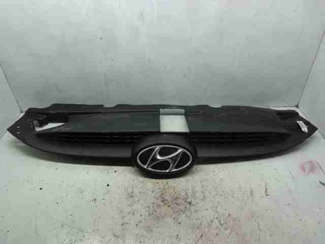 Изображение товара 20555 - 00020555 reshetka radiatora Mercedes CLA