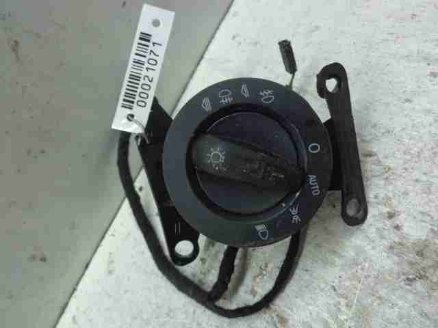 Изображение товара 21071 - 00021071 pereklyuchatel sveta