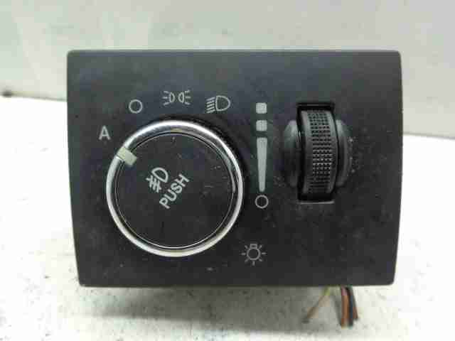 Изображение товара 21148 - 00021148 pereklyuchatel sveta Hyundai H1