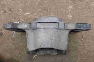 Изображение товара 21251 - 00021251 podushka krepleniya dvigatelya Volvo 440 2