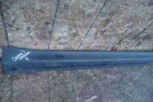 Изображение товара 21426 - 00021426 porog plastikovyj pravyj Peugeot 306 2