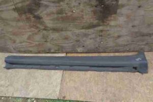 Изображение товара 21572 - 00021572 porog plastikovyj levyj Volvo V50 2