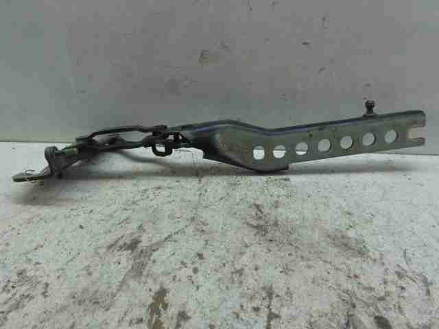 Изображение товара 21778 - 00021778 petlya kapota levaya