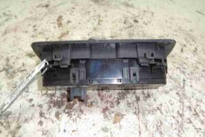 Изображение товара 21961 - 00021961 pereklyuchatel sveta 3