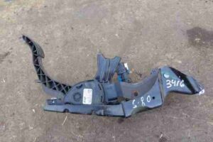 Изображение товара 22175 - 00022175 pedalnyj uzel Volvo 440 3